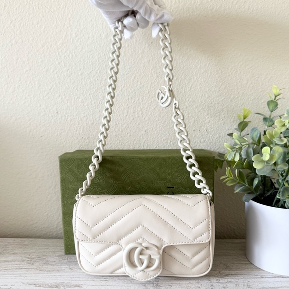 New Gucci Marmont GG belt shoulder leather mini bag with chain size 65 white - Picture 2 of 15
